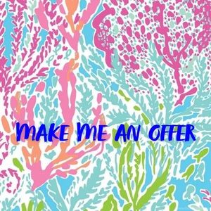 Hi, I’m Daly! Welcome to my closet!